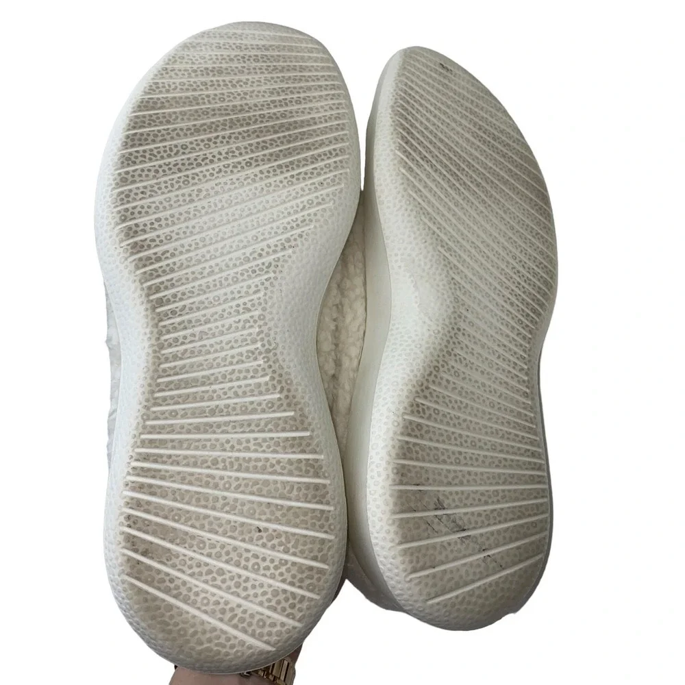 Allbirds Women's Wool Runner Fluff Sneakers Natural White‎ size 11